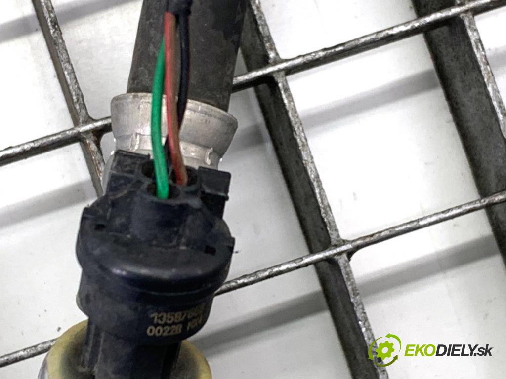 OPEL ASTRA K liftback 2020 81 kW 1.2 Turbo (68) 1199 rúrka klimatizace  (Trubka klimatizace)