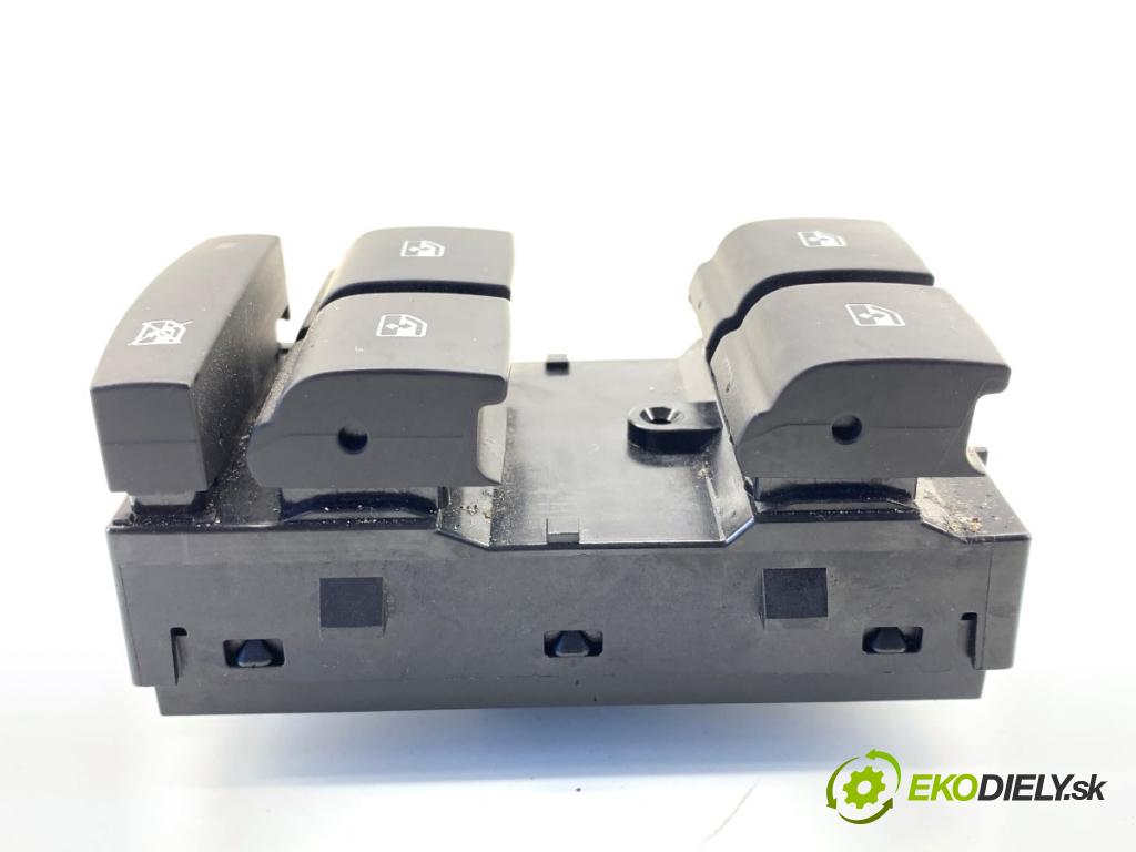 OPEL ASTRA K liftback 2020 81 kW 1.2 Turbo (68) 1199 Prepínač okien 13408458 (Prepínacie páčky pod volantom)