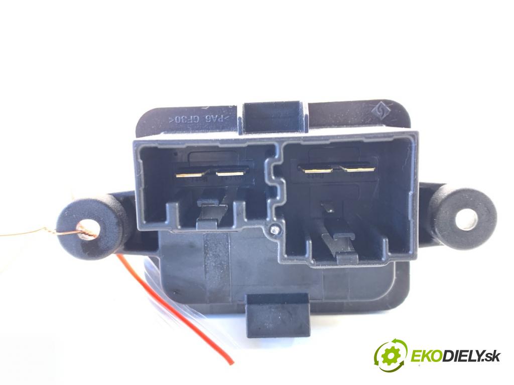 OPEL ASTRA K liftback 2020 81 kW 1.2 Turbo (68) 1199 Odpor, rezistor kúrenia vzduchu 13506209 (Odpor (rezistor) kúrenia)