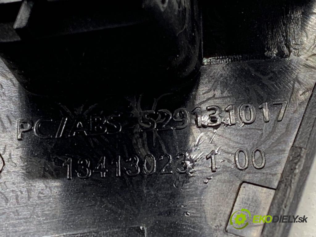 OPEL ASTRA K liftback 2020 81 kW 1.2 Turbo (68) 1199 lišty kryt 39129554 13413023 (Lišta)