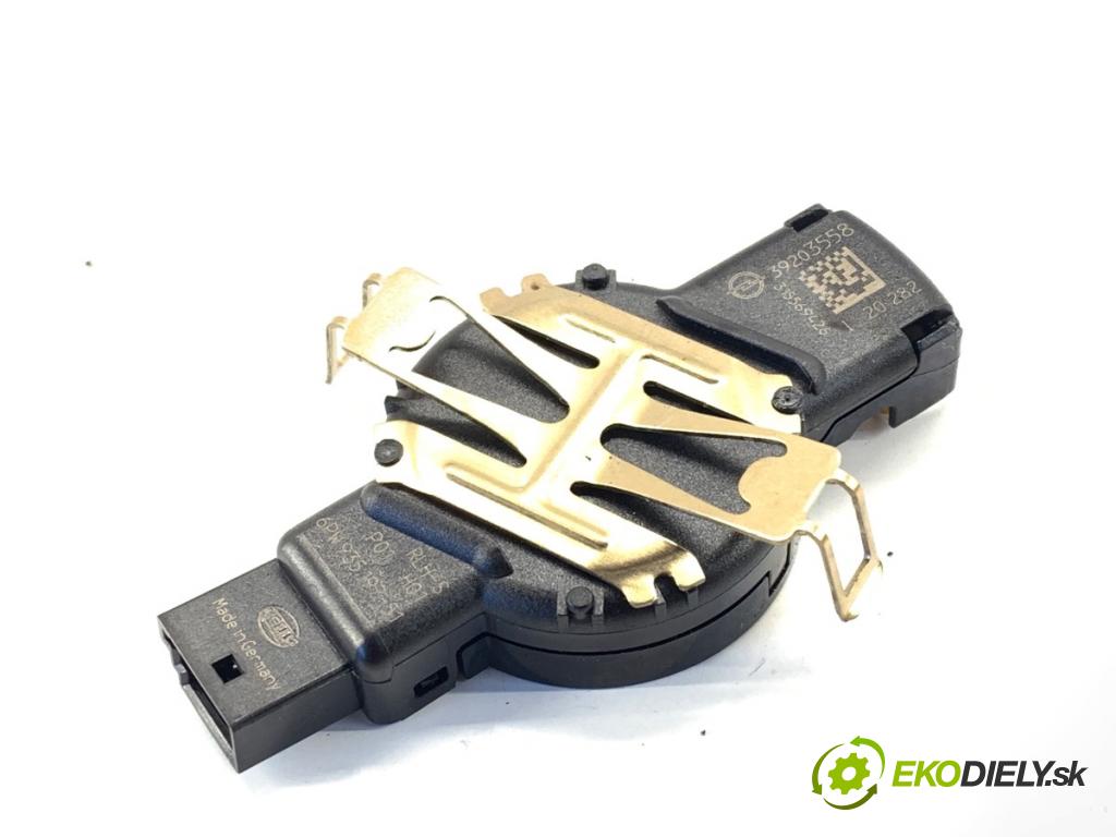 OPEL ASTRA K liftback 2020 81 kW 1.2 Turbo (68) 1199 Snímač dažďa 39203558 (Snímač dažďa)