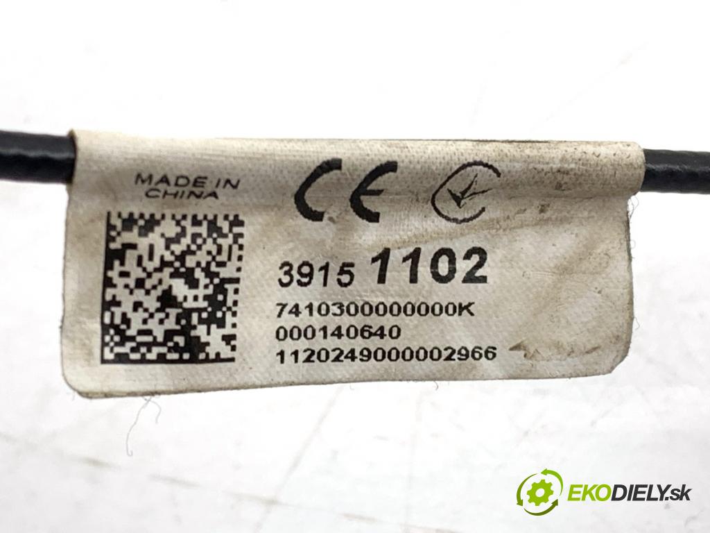 OPEL ASTRA K liftback 2020 81 kW 1.2 Turbo (68) 1199 ANTENA 39151102