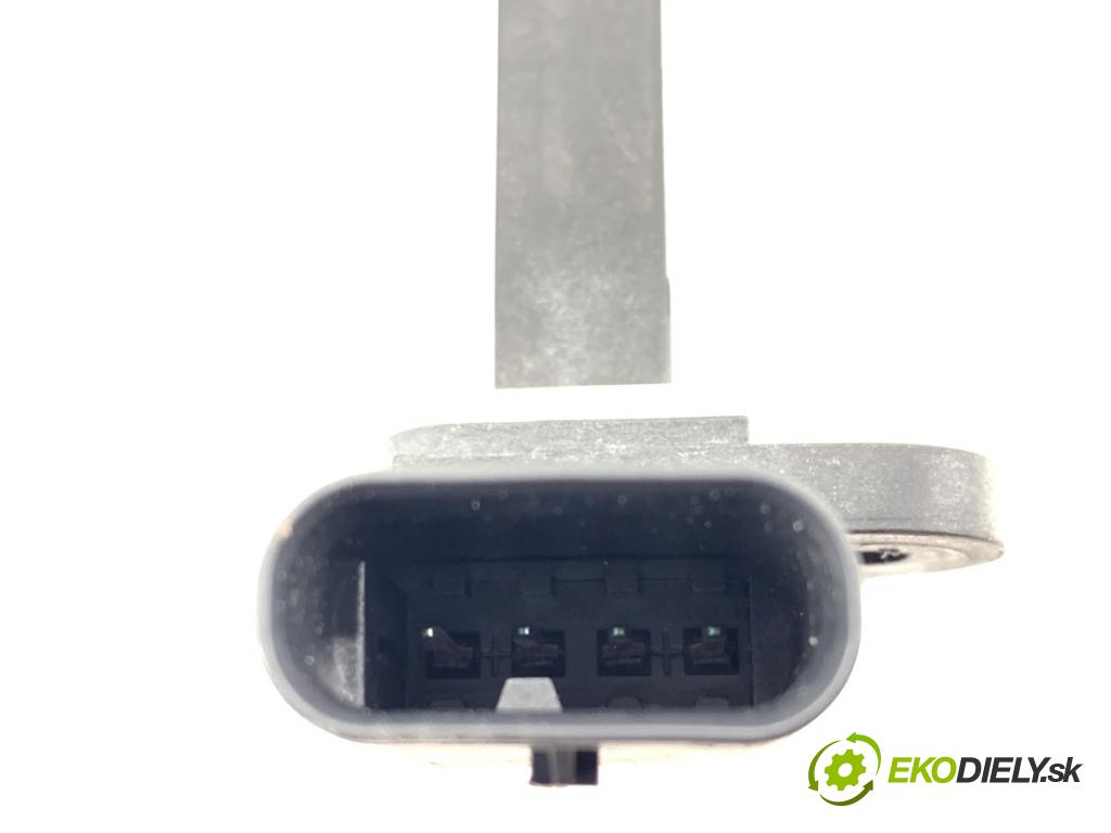 OPEL ASTRA K liftback 2020 81 kW 1.2 Turbo (68) 1199 Váha vzduchu 12671620 (Váha vzduchu)