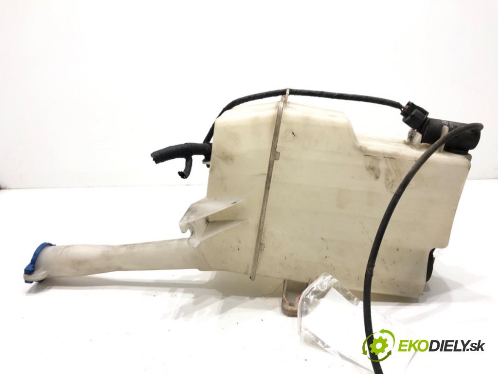 HYUNDAI i40 Kombi 2013 85 kW 1.7 CRDi 1685 Nádržka ostrekovačov 98610-3Z500