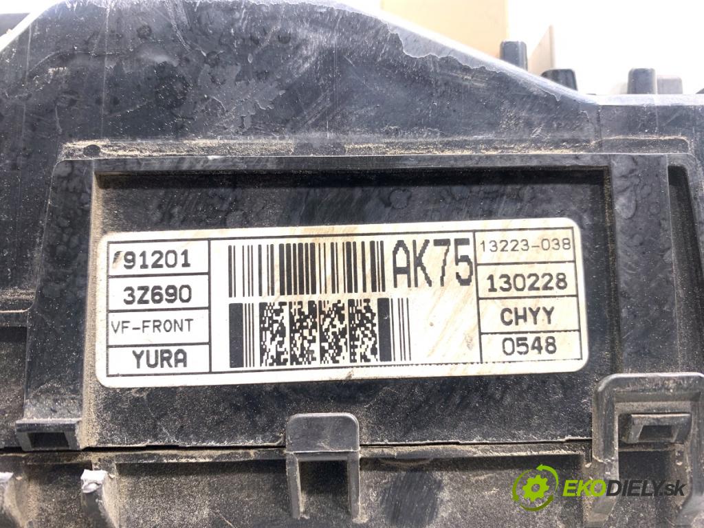 HYUNDAI i40 Kombi 2013 85 kW 1.7 CRDi 1685 Skrinka poistková 91951-3X140 (Poistková skrinka)