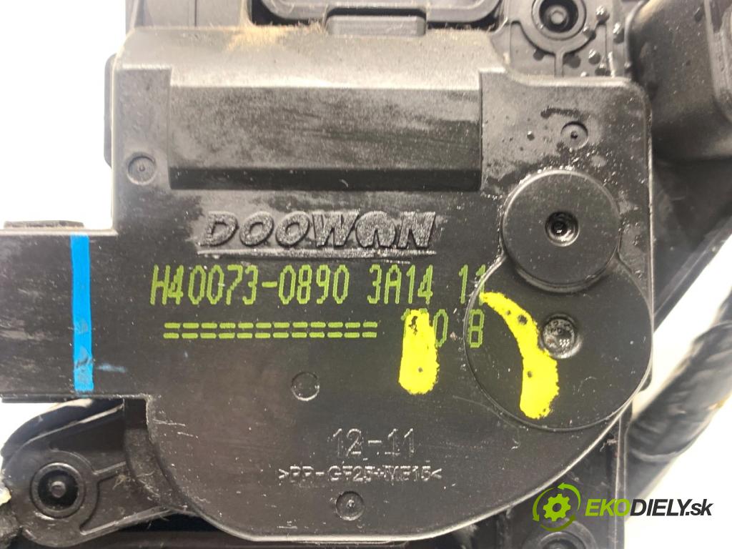 HYUNDAI i40 Kombi 2013 85 kW 1.7 CRDi 1685 Motor kúrenia H40073-0890