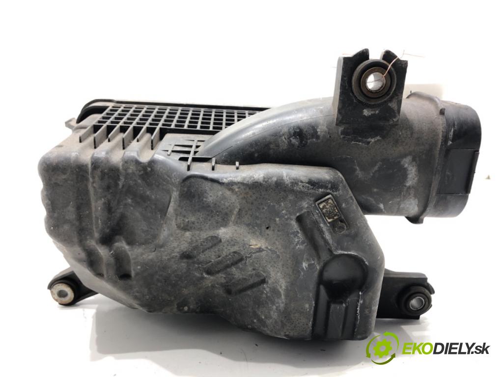 HYUNDAI i40 Kombi 2013 85 kW 1.7 CRDi 1685 Obal filtra vzduchu 28110-3Z300 (Obal vzduchového filtra)