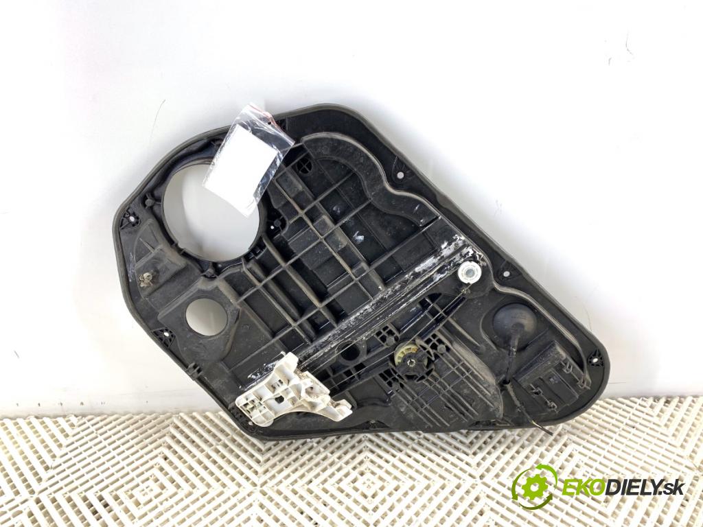 HYUNDAI i40 Kombi 2013 85 kW 1.7 CRDi 1685 Mechanizmus okna ľavy zad