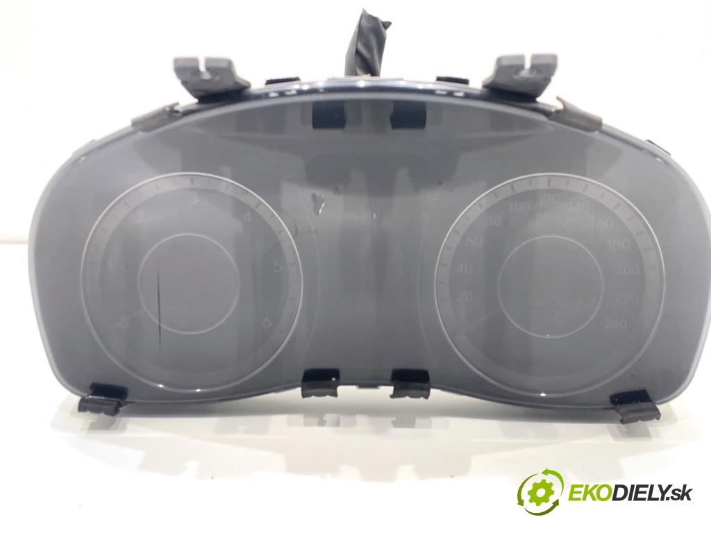 HYUNDAI i40 Kombi 2013 85 kW 1.7 CRDi 1685 Prístrojovka 94011-3Z400 (Prístrojová doska)