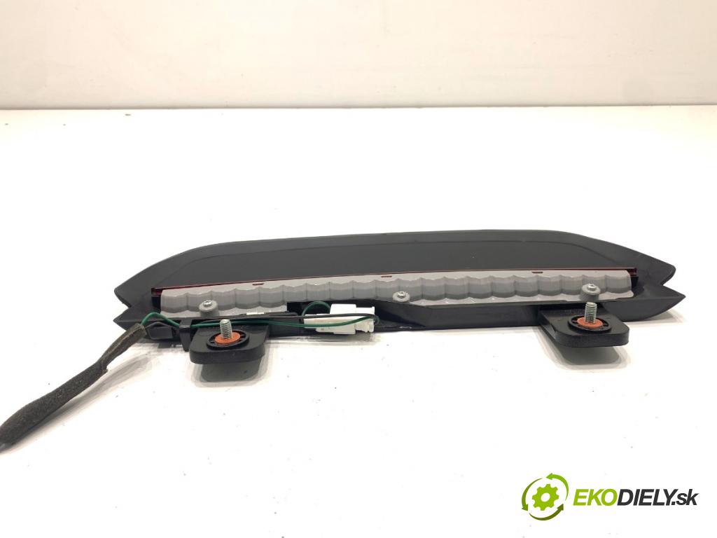 HYUNDAI i40 Kombi 2013 85 kW 1.7 CRDi 1685 Svetlo brzdových svetiel