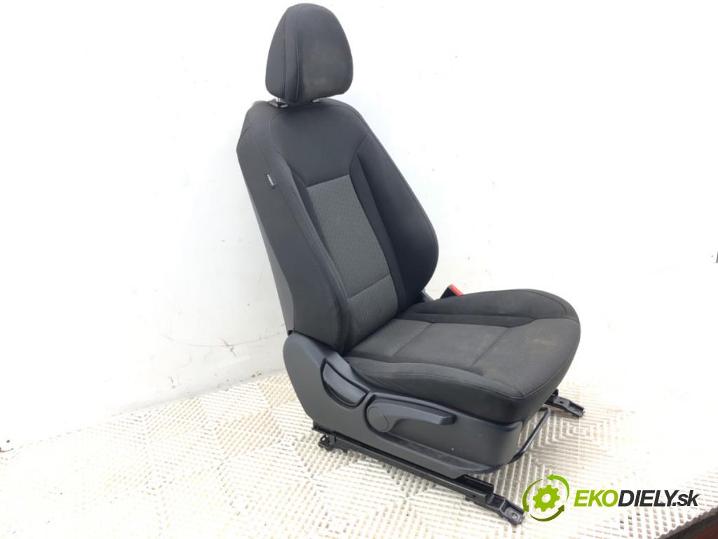 HYUNDAI i40 Kombi 2013 85 kW 1.7 CRDi 1685 Sedadlo pravy predný