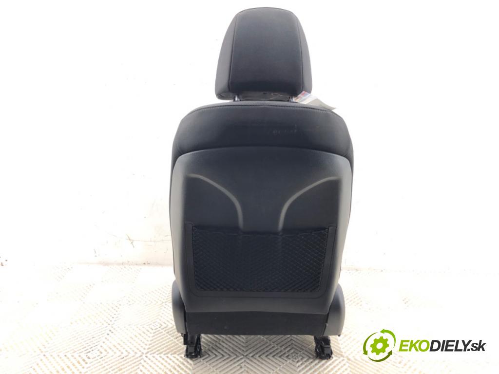 HYUNDAI i40 Kombi 2013 85 kW 1.7 CRDi 1685 Sedadlo pravy predný