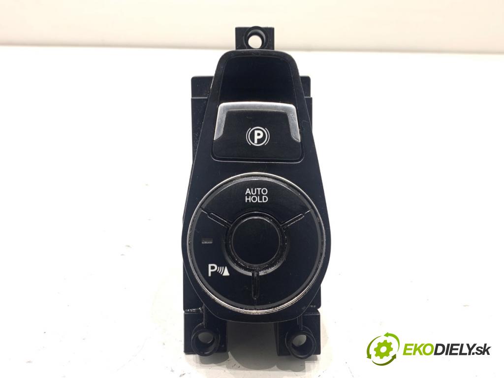 HYUNDAI i40 Kombi 2013 85 kW 1.7 CRDi 1685 Kulisa brzdy ručnej brzdy 93766-3Z040