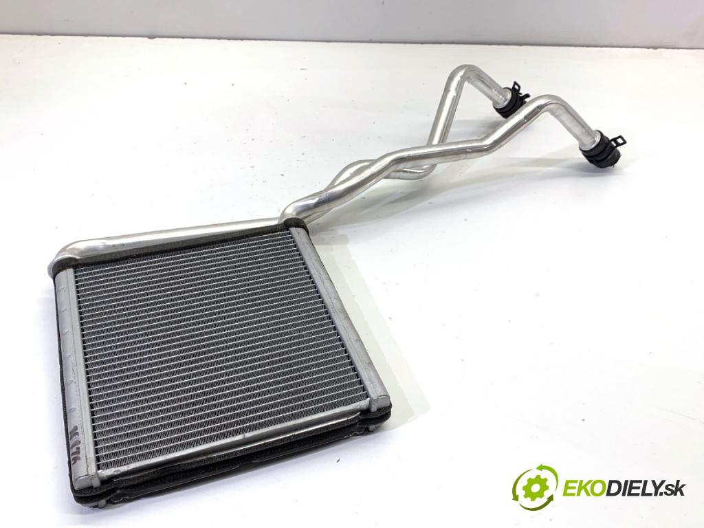 BMW F44 coupe 2021 131 kW 220 i 1998 topné těleso radiátor topení CZ116130-0830 (Radiátor topení)