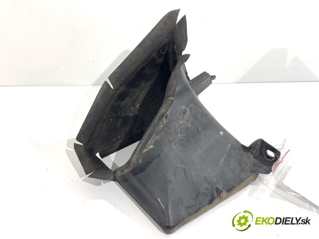 BMW F44 coupe 2021 131 kW 220 i 1998 Volant vzduchu intercoolera 8075912