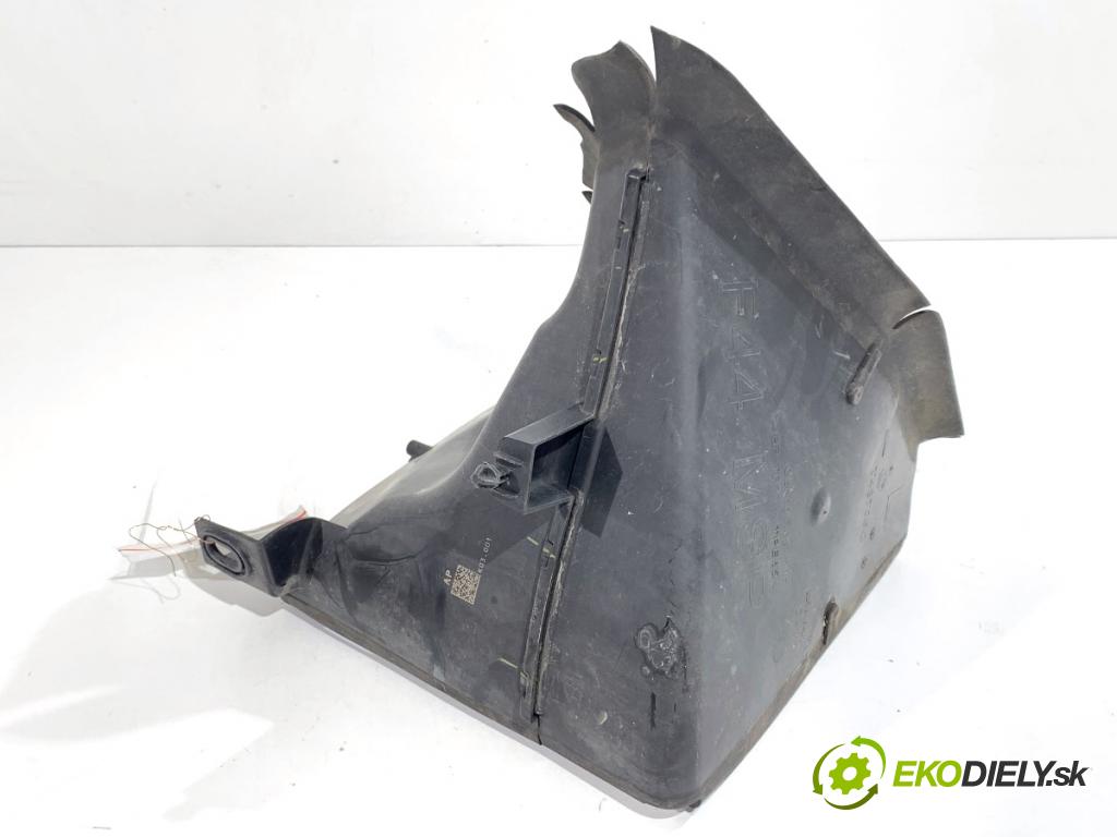 BMW F44 coupe 2021 131 kW 220 i 1998 Volant vzduchu intercoolera 8075912