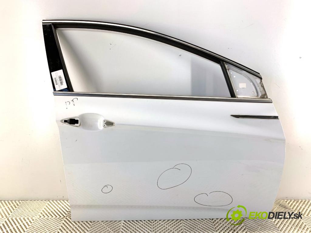 HYUNDAI i40 Kombi 2013 85 kW 1.7 CRDi 1685 Dvere pravy predný NCW