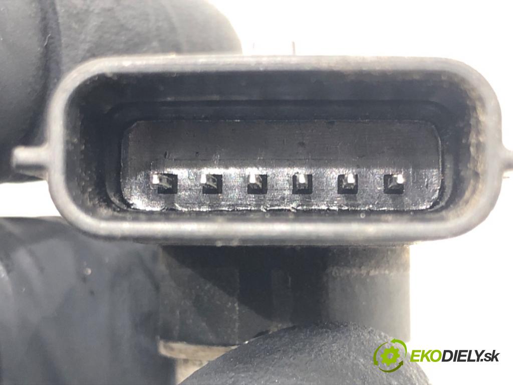 HYUNDAI i40 Kombi 2013 85 kW 1.7 CRDi 1685 Snímač PDC 95720-3Z000