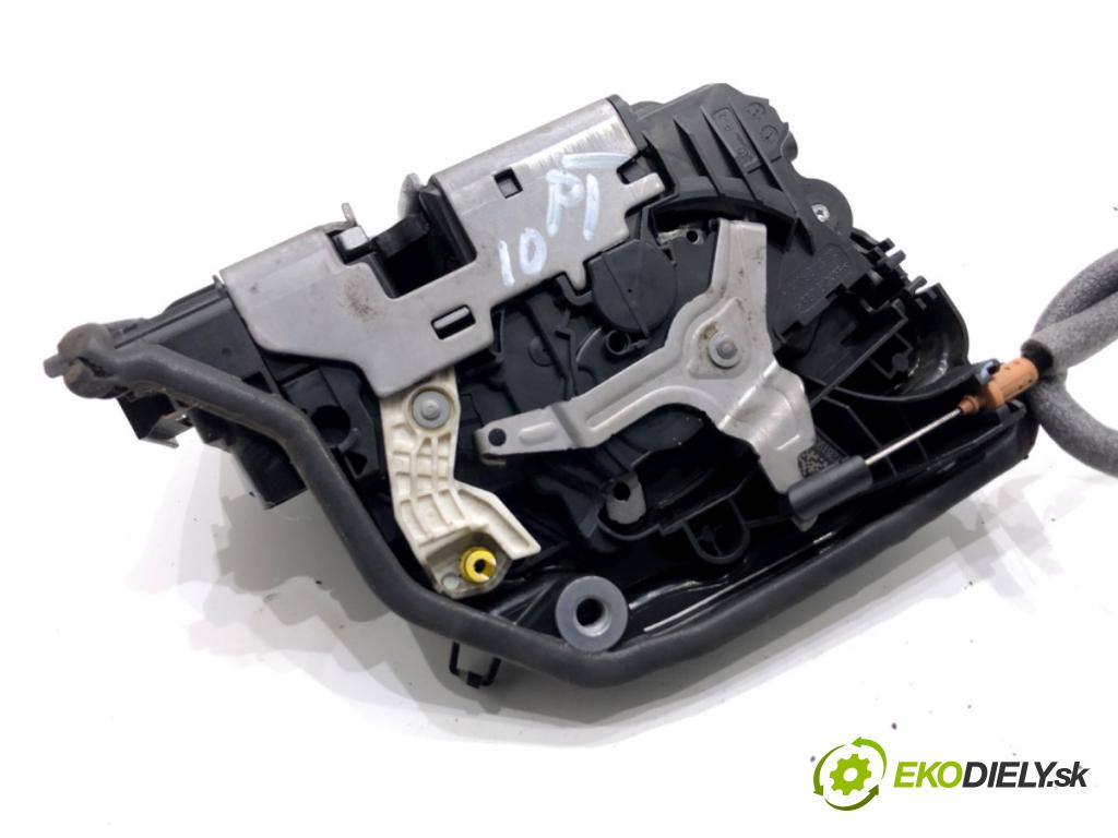 BMW F16 SUV 2014 190 kW xDrive 30 d 2993 zámok Dvere pravy zad 7281954