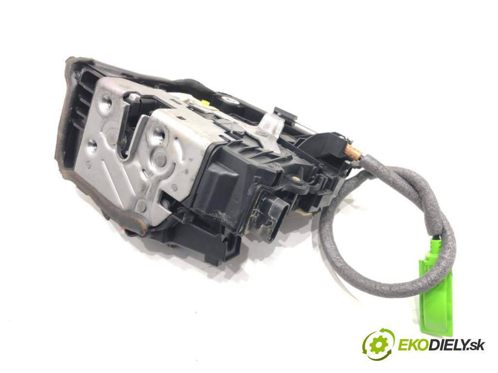 BMW F16 SUV 2014 190 kW xDrive 30 d 2993 zámok Dvere ľavy zad 7281953