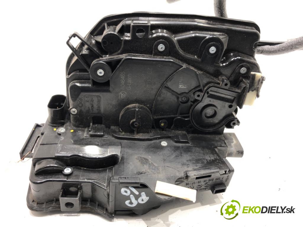 BMW F16 SUV 2014 190 kW xDrive 30 d 2993 zámok Dvere pravy predný 7281948