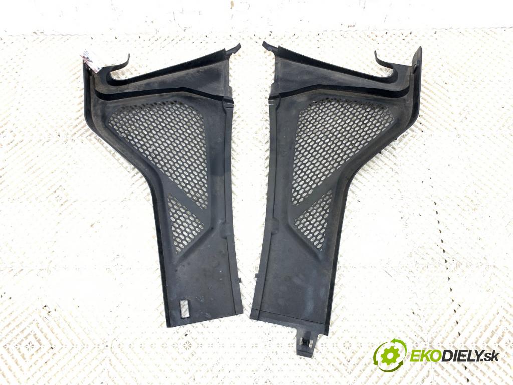 BMW F16 SUV 2014 190 kW xDrive 30 d 2993 torpédo plast pod čelní okno 15671610 (Plast pod čelním sklem)