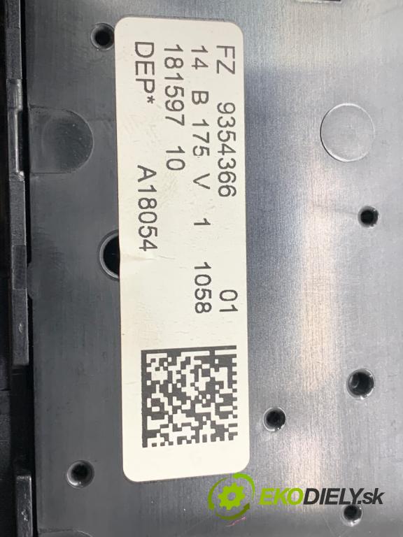 BMW F16 SUV 2014 190 kW xDrive 30 d 2993 Svetlo stropné 9354366