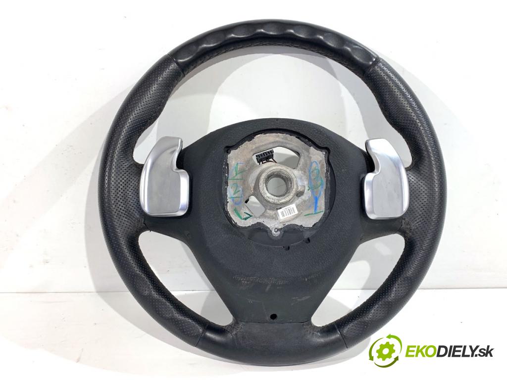 BMW F16 SUV 2014 190 kW xDrive 30 d 2993 volant  (Volant)