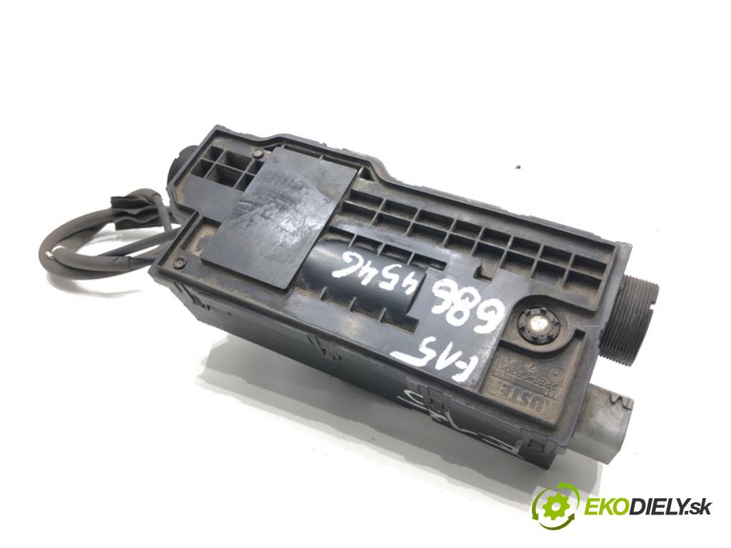 BMW F16 SUV 2014 190 kW xDrive 30 d 2993 BRZDA: ruční elektrický  (Ruční brzda)