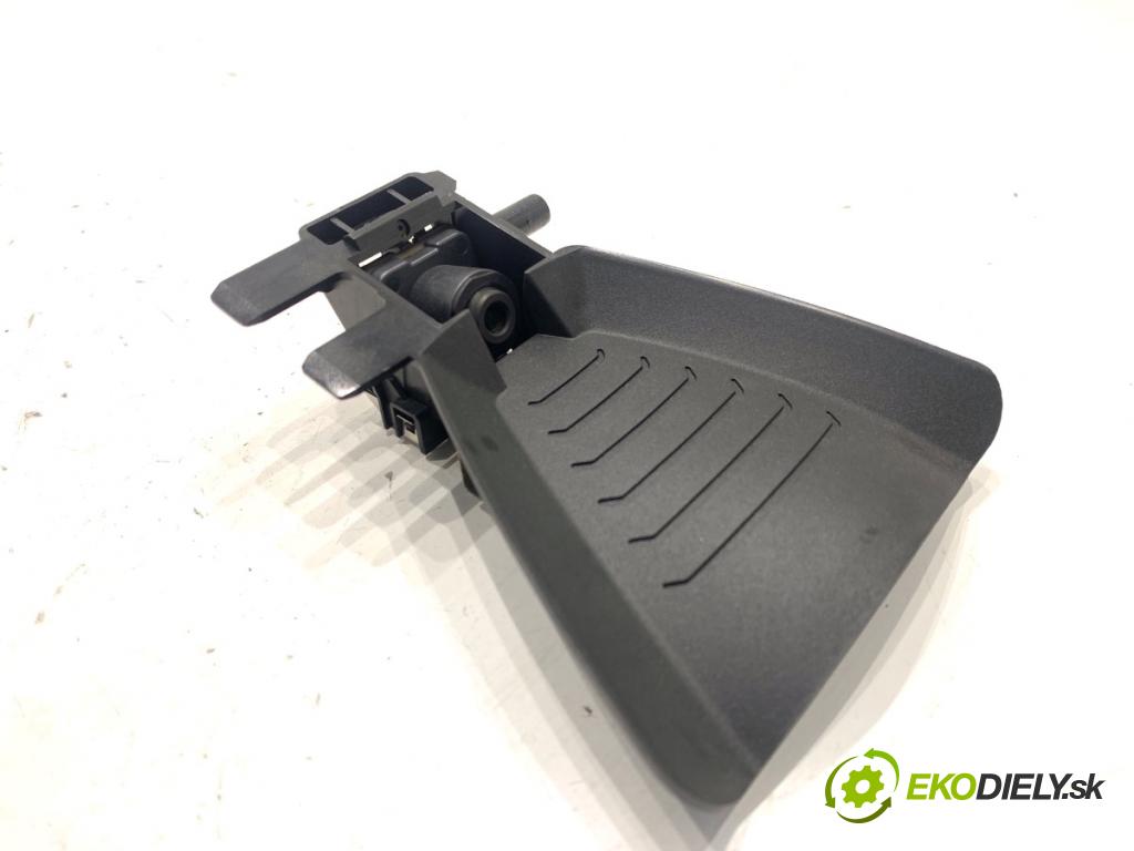 BMW F16 SUV 2014 190 kW xDrive 30 d 2993 KAMERA okna prednej 9352750