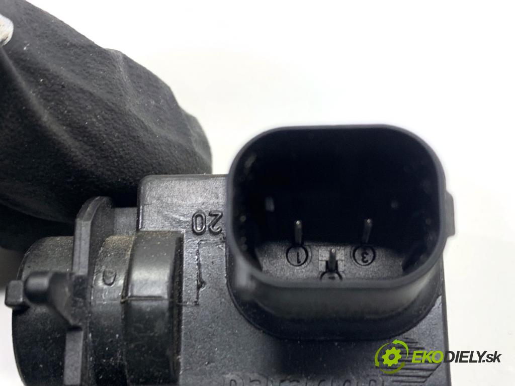 BMW F16 SUV 2014 190 kW xDrive 30 d 2993 snímač KVALITNÍ: vzduchu 9289142