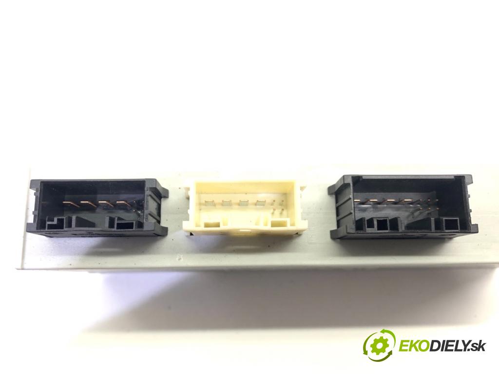 BMW F16 SUV 2014 190 kW xDrive 30 d 2993 Modul dverí 7388490