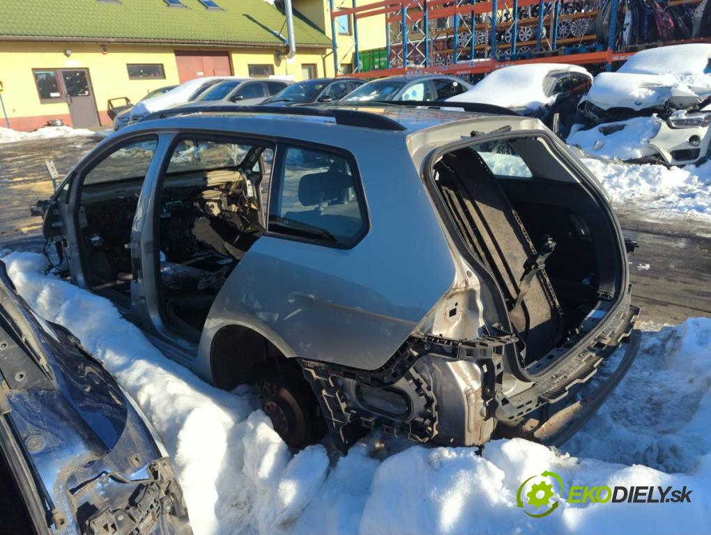 VW GOLF VII Kombi 2015 66 kW 1.6 TDI 1598 karoséria ČTVRŤÁK: Blatník prah strecha PODŁUŻNICA