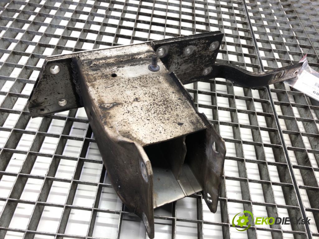 BMW F16 SUV 2014 190 kW xDrive 30 d 2993 držiak stláčanie predný pravá 7294508