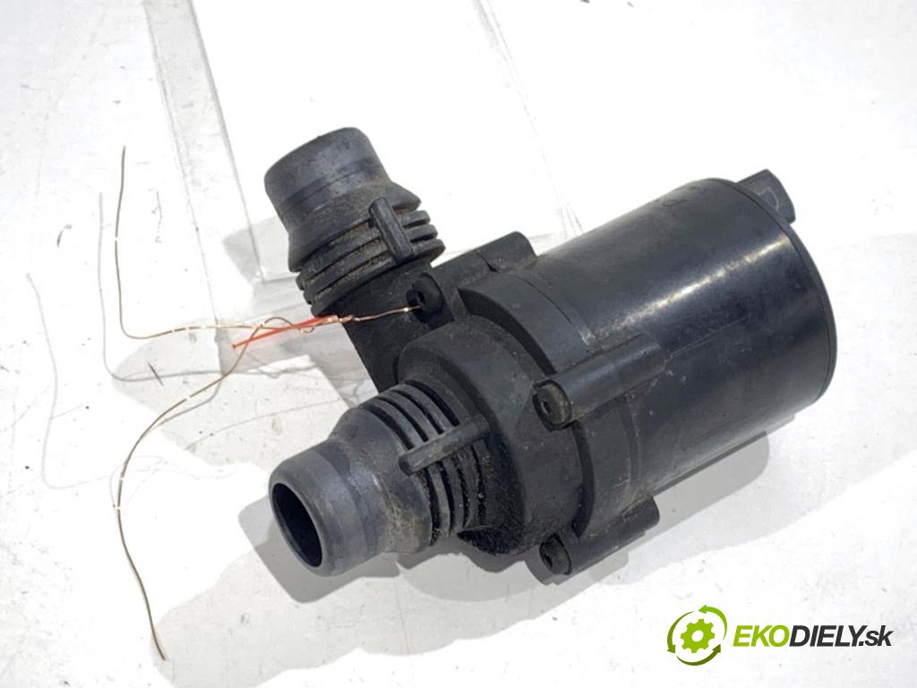 BMW F16 SUV 2014 190 kW xDrive 30 d 2993 DALŠÍ: Pumpa vody 9197085 (Vodná pumpa)