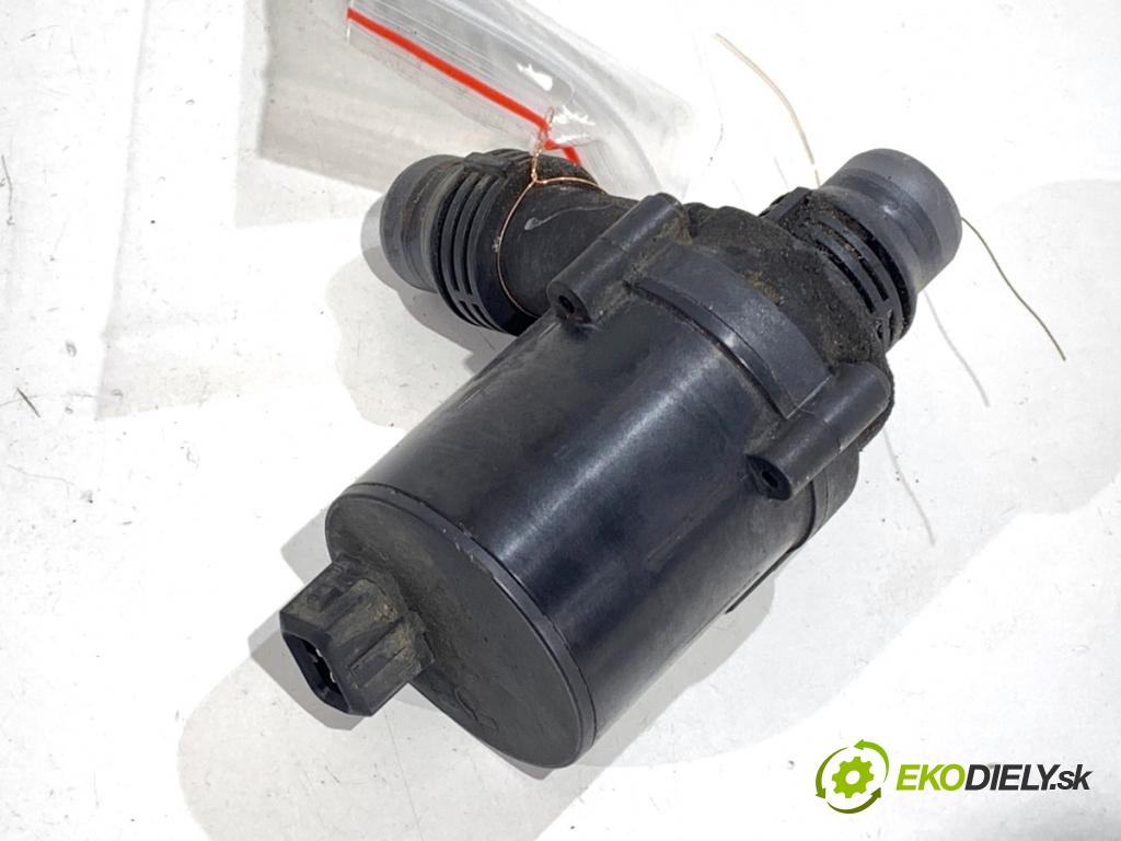 BMW F16 SUV 2014 190 kW xDrive 30 d 2993 DALŠÍ: Pumpa vody 9197085 (Vodná pumpa)