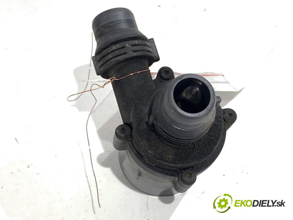 BMW F16 SUV 2014 190 kW xDrive 30 d 2993 DALŠÍ: Pumpa vody 9197085 (Vodná pumpa)