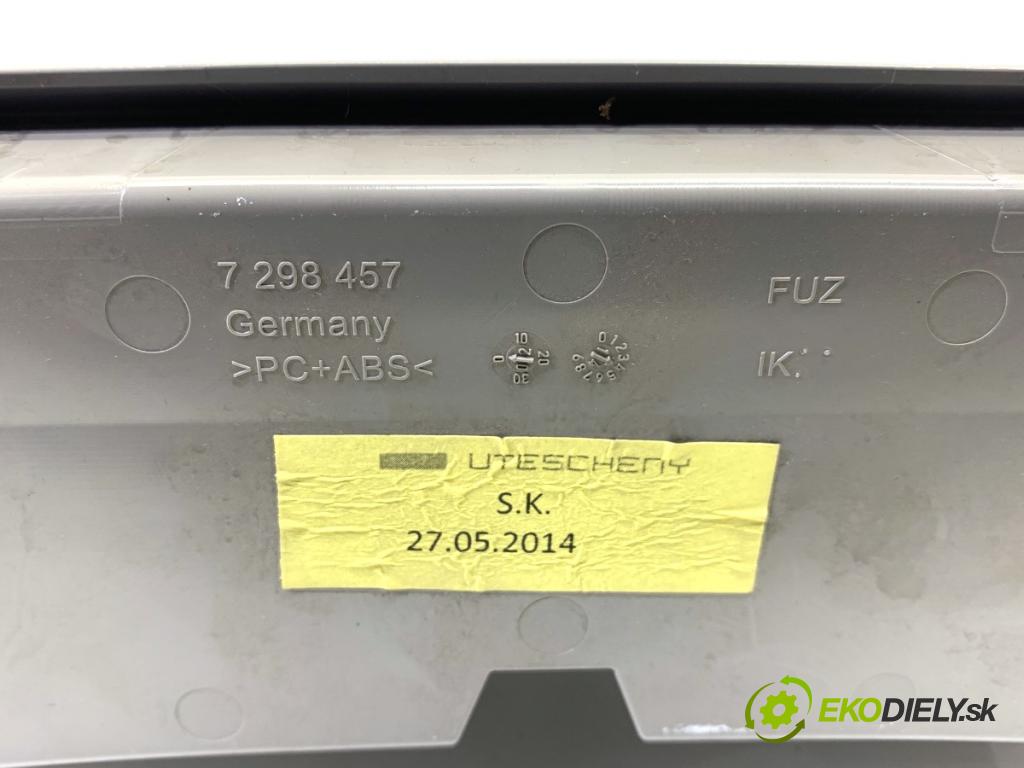 BMW F16 SUV 2014 190 kW xDrive 30 d 2993 přihrádka kastlík na skla 7298457