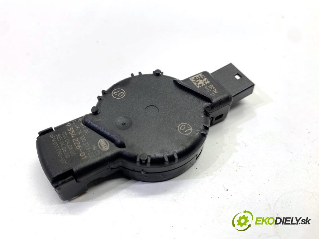 BMW F16 SUV 2014 190 kW xDrive 30 d 2993 Snímač dažďa 9354226 (Snímač dažďa)