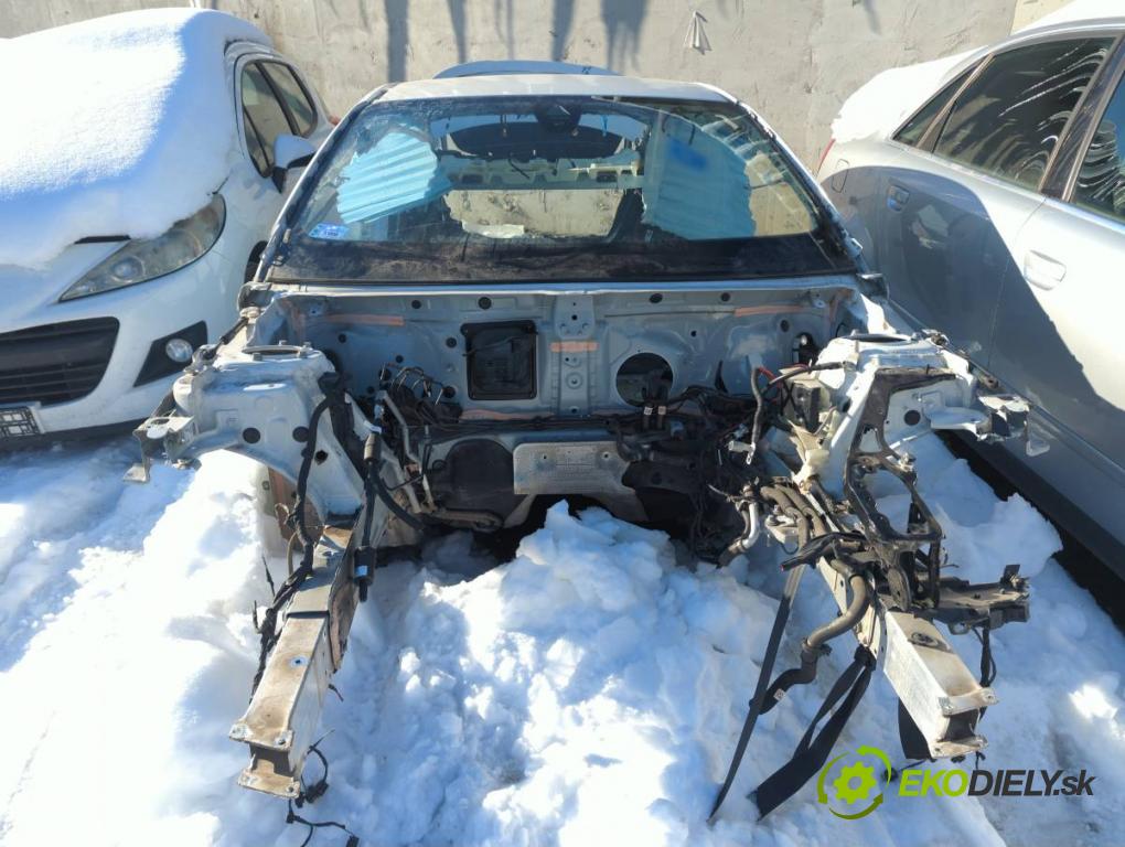 BMW F44 coupe 2021 131 kW 220 i 1998 karoséria ČTVRŤÁK: Blatník prah strecha PODŁUŻNICA