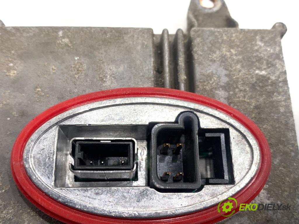 HYUNDAI i40 Kombi 2013 85 kW 1.7 CRDi 1685 Menič XENON 3Z921-01700 (Riadiaca jednotka xenónu)