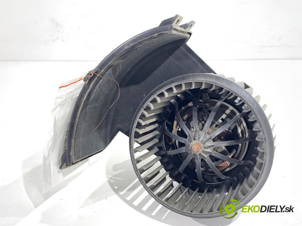 VW TRANSPORTER T5 Autobus 2007 75 kW 1.9 TDI 1896 ventilátor kúrenia 