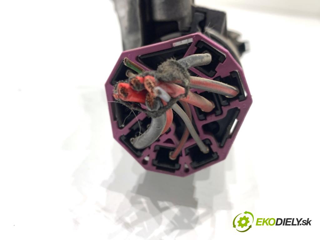 VW TRANSPORTER T5 Autobus 2007 75 kW 1.9 TDI 1896 spinačka 4B0905851C (Spínacia skrinka)