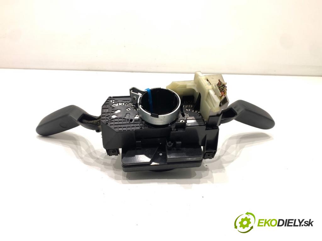 VW TRANSPORTER T5 Autobus 2007 75 kW 1.9 TDI 1896 Prepínač kombinovaný 7H0953503CB (Prepínacie páčky pod volantom)