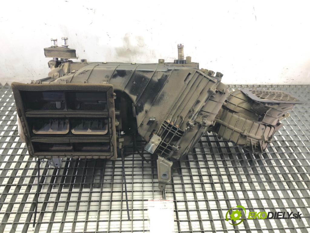 VW TRANSPORTER T5 Autobus 2007 75 kW 1.9 TDI 1896 topné těleso radiátor topení 7H1820005BM (Radiátor topení)