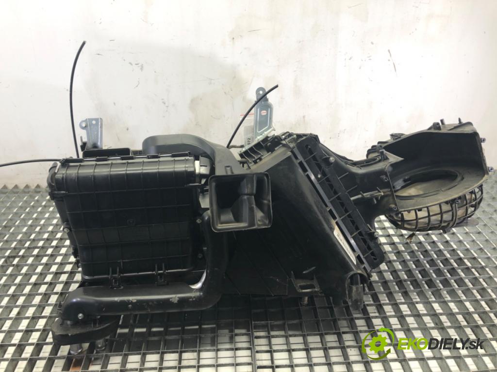 VW TRANSPORTER T5 Autobus 2007 75 kW 1.9 TDI 1896 topné těleso radiátor topení 7H1820005BM (Radiátor topení)