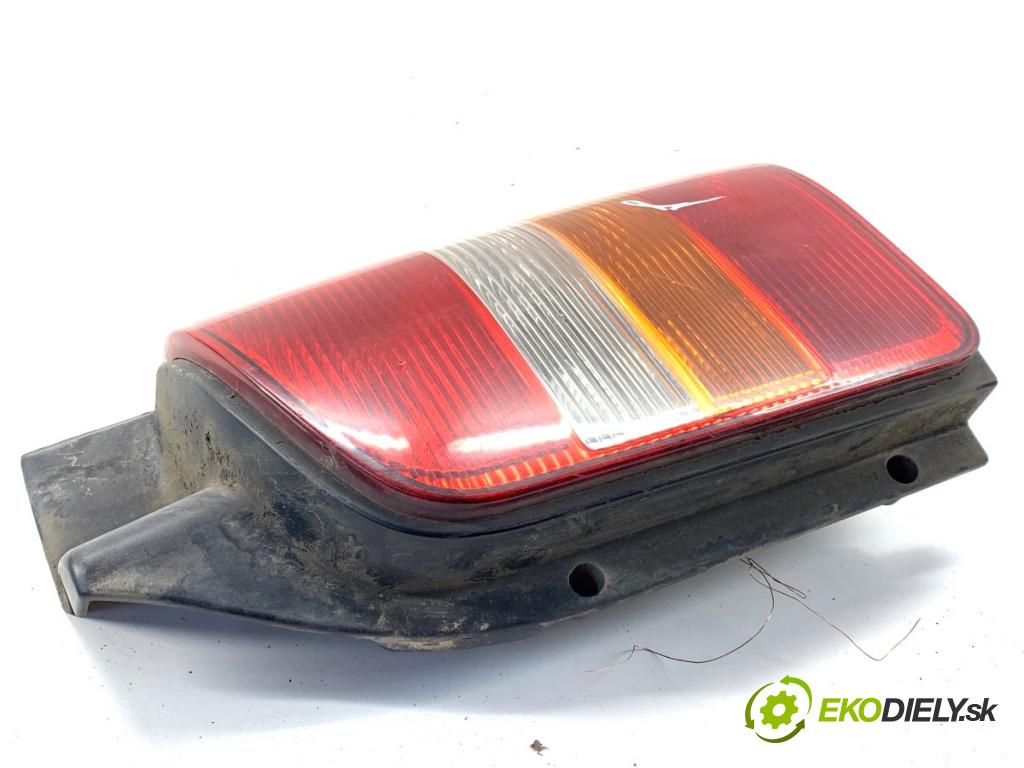 VW TRANSPORTER T5 Autobus 2007 75 kW 1.9 TDI 1896 Svetlo pravy zad 7H0945258A