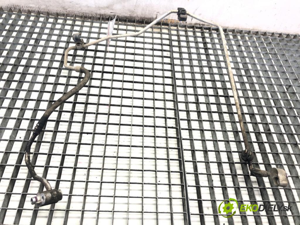 VW TRANSPORTER T5 Autobus 2007 75 kW 1.9 TDI 1896 rúrka klimatizace 7H1820741R (Trubka klimatizace)