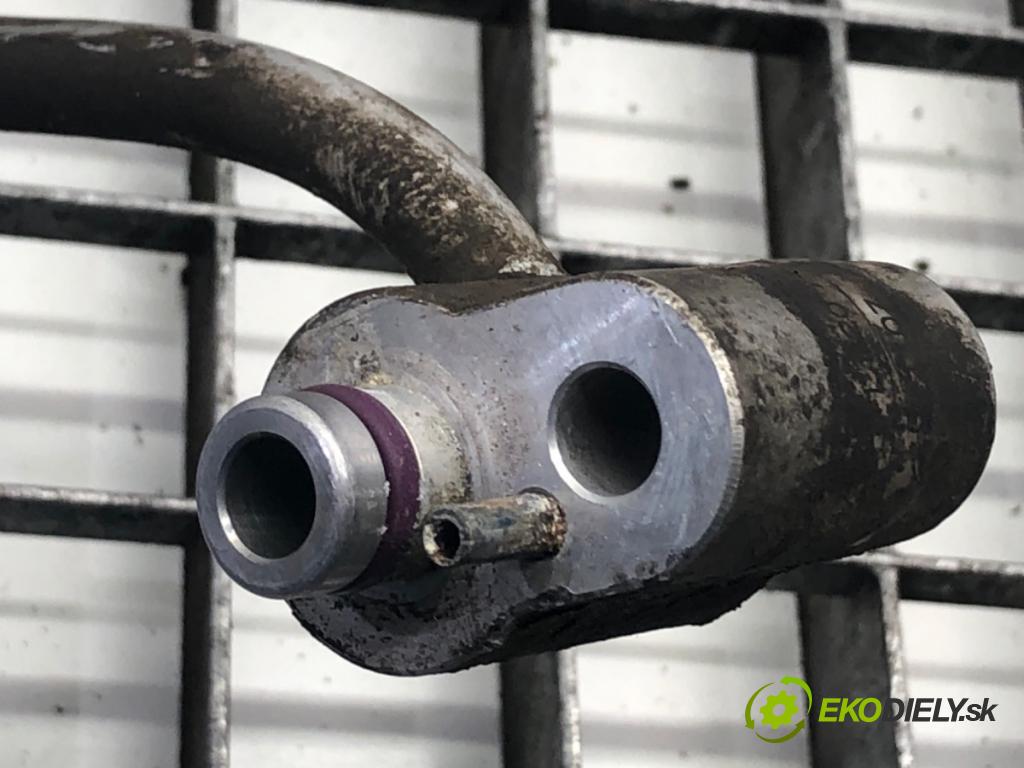 VW TRANSPORTER T5 Autobus 2007 75 kW 1.9 TDI 1896 rúrka klimatizace 7H1820741R (Trubka klimatizace)