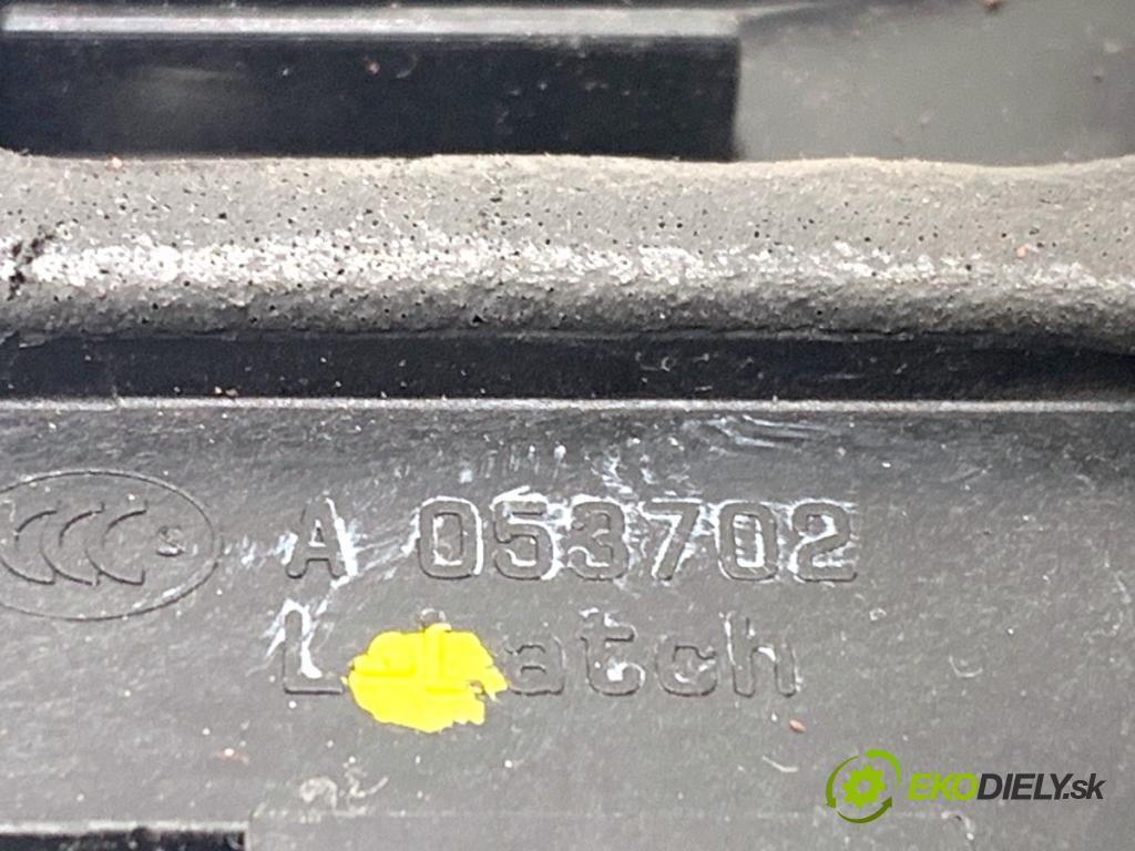 BMW F34 liftback 2017 135 kW 320 i 1998 zámok Dvere pravy predný A053702